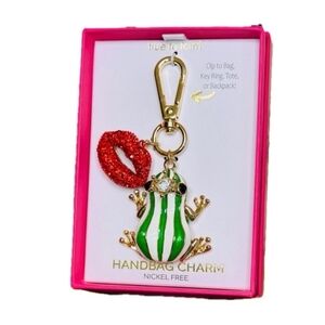 💚🔹️True To form 🔹️Green and Red Lips Princess Frog Key Holder Bag Charm